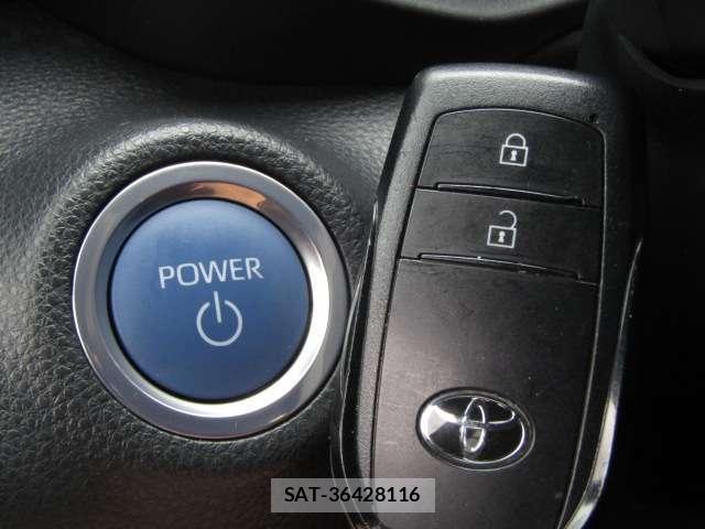 Toyota YARIS 2021-07 8816961-3