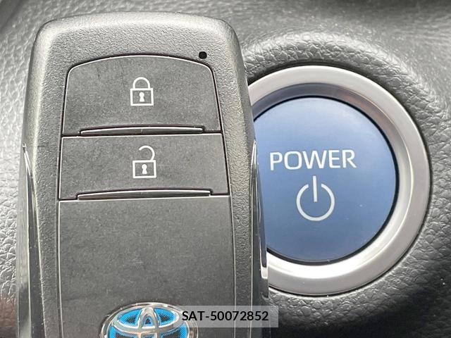Toyota YARIS 2021-03 8817188-7