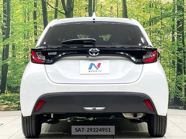 Toyota YARIS 2021-07 8817222-14