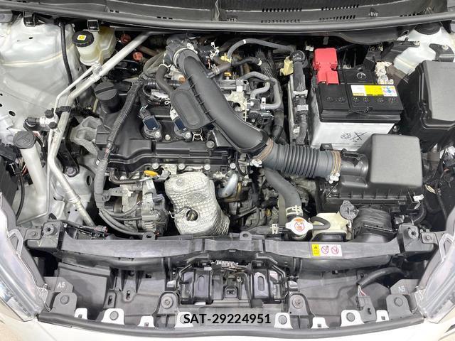 Toyota YARIS 2021-07 8817222-17