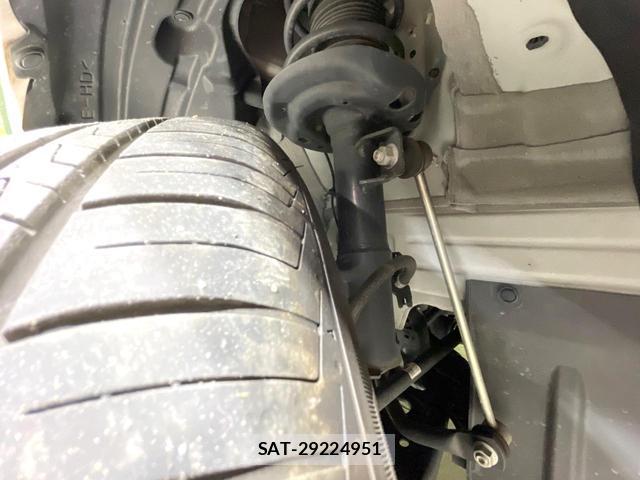 Toyota YARIS 2021-07 8817222-19
