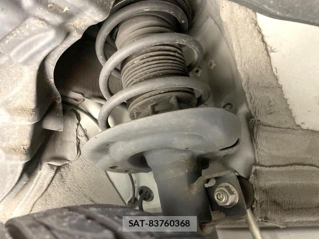 Toyota YARIS 2020-12 8817242-19