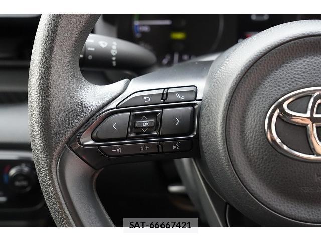 Toyota YARIS 2021-06 8817283-10