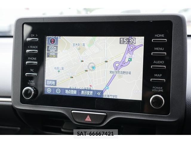 Toyota YARIS 2021-06 8817283-12