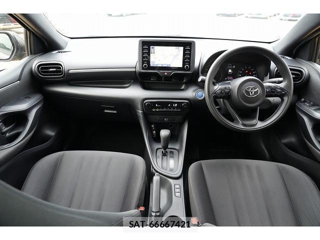 Toyota YARIS 2021-06 8817283-3