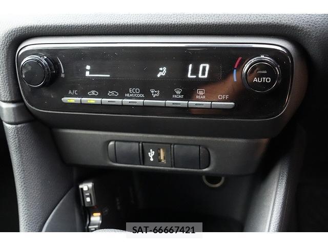 Toyota YARIS 2021-06 8817283-5