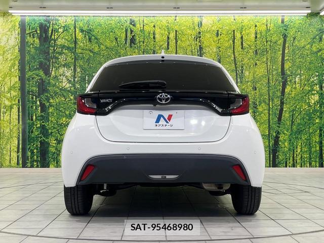 Toyota YARIS 2021-08 8817488-14