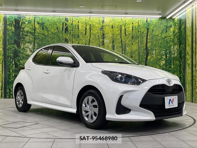Toyota YARIS 2021-08 8817488-15