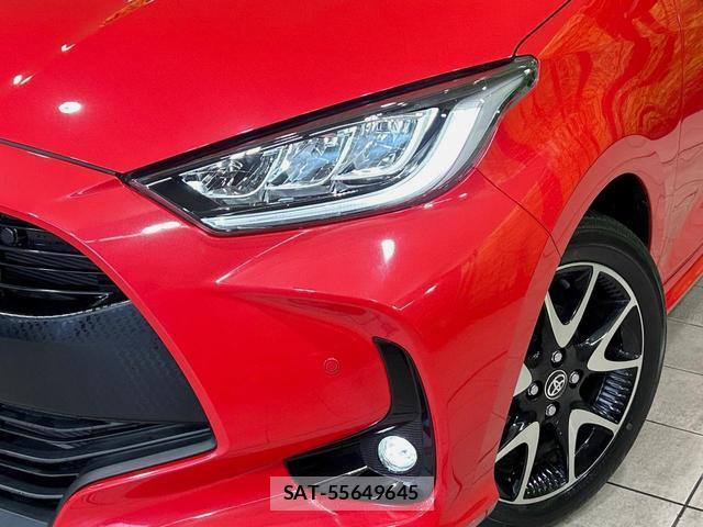 Toyota YARIS 2022-01 8817599-11