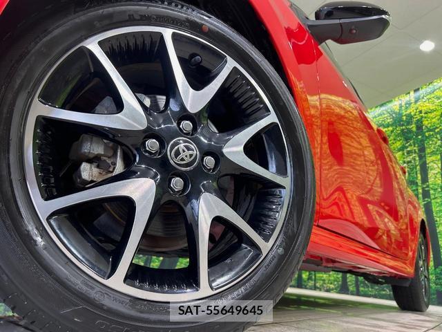 Toyota YARIS 2022-01 8817599-12