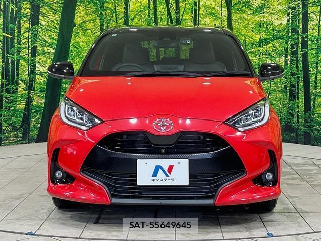 Toyota YARIS 2022-01 8817599-13