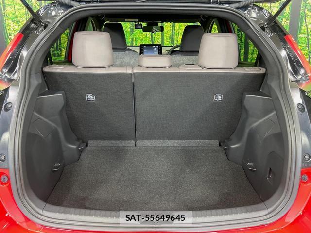 Toyota YARIS 2022-01 8817599-9