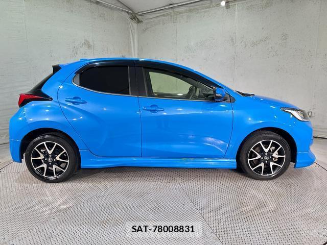 Toyota YARIS 2020-03 8817996-13