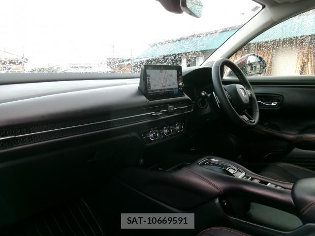 Honda ZR-V 2023-11 8813889-5