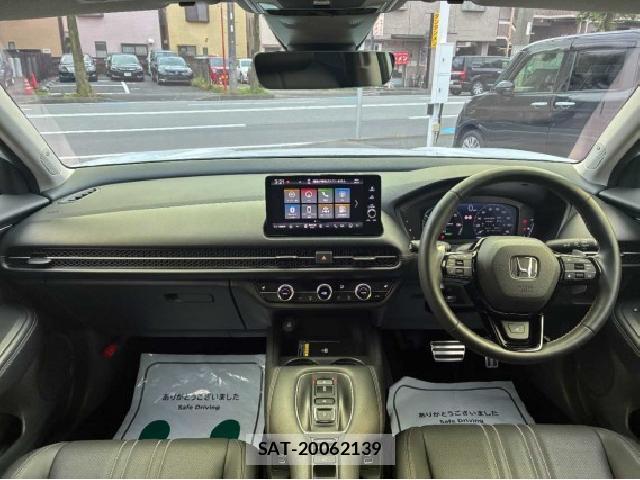 Honda ZR-V 2024-04 8814038-10