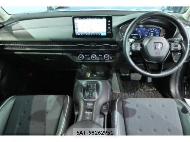 Honda ZR-V 2023-07 8816898-2