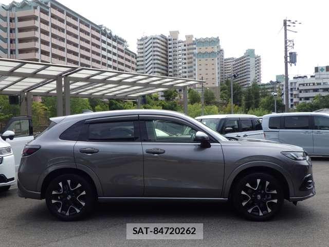 Honda ZR-V 2023-07 8816990-17