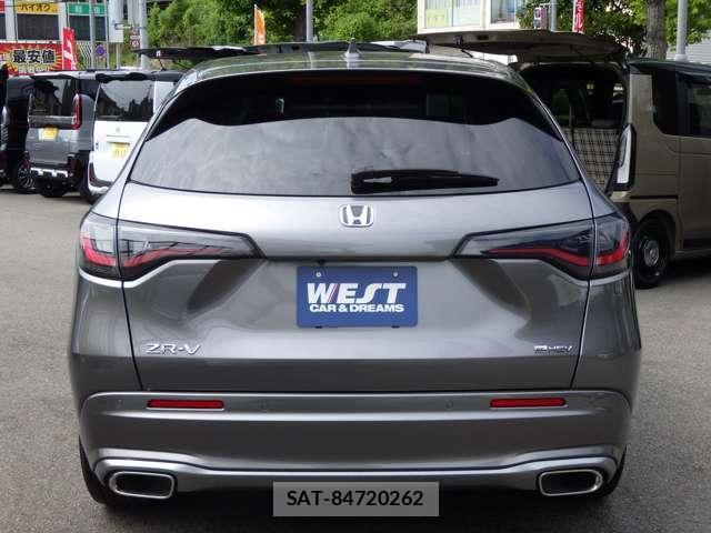 Honda ZR-V 2023-07 8816990-18