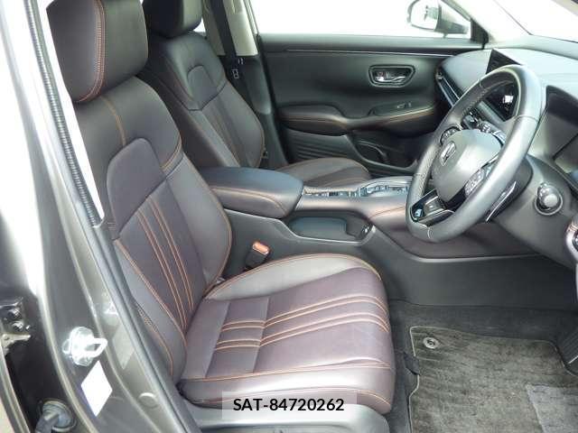Honda ZR-V 2023-07 8816990-6