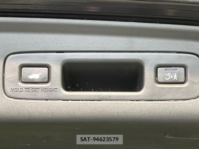 Honda ZR-V 2023-10 8817660-6