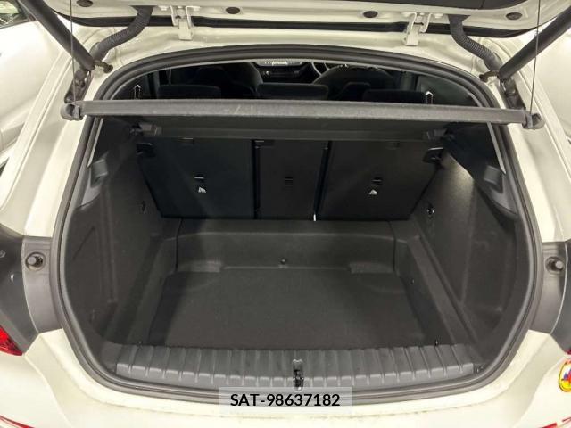 Bmw 1 SERIES 2021-08 8855761-9