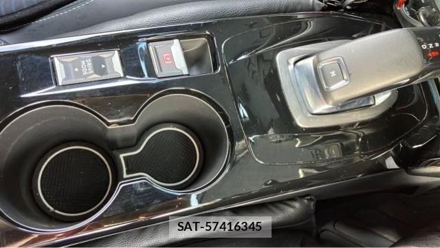 Peugeot 208 2021-12 8855368-14
