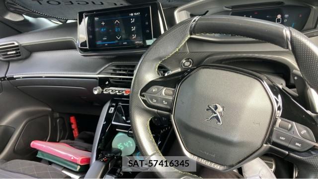 Peugeot 208 2021-12 8855368-2