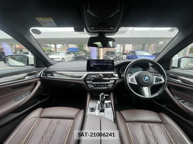 Bmw 5 SERIES 2023-02 8855007-2
