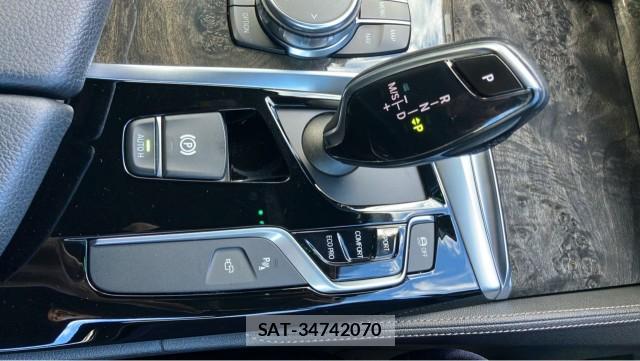 Bmw 5 SERIES 2018-09 8855419-14