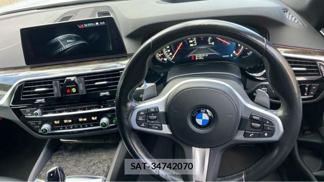 Bmw 5 SERIES 2018-09 8855419-16