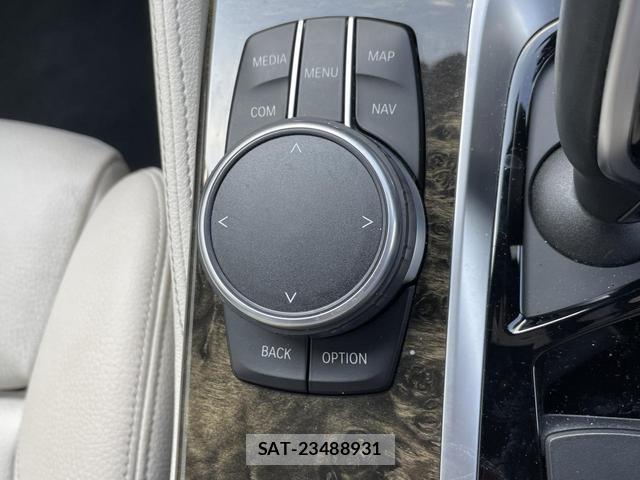 Bmw 5 SERIES 2017-02 8855496-13