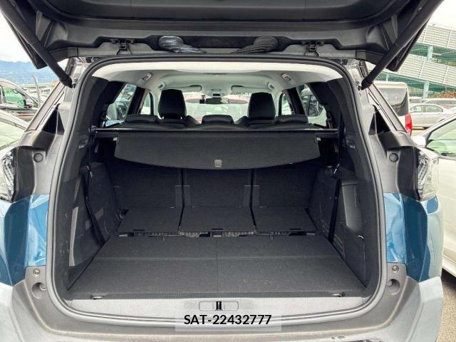 Peugeot 5008 2021-09 8855762-4