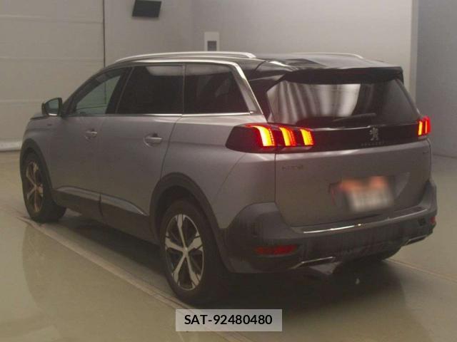 Peugeot 5008 2021-03 8855854-8