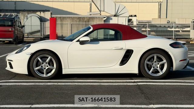 Porsche 718 Boxster 2017-07 8855380-10