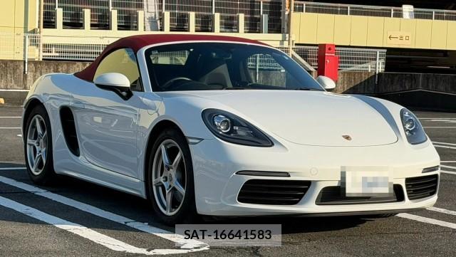 Porsche 718 Boxster 2017-07 8855380-11