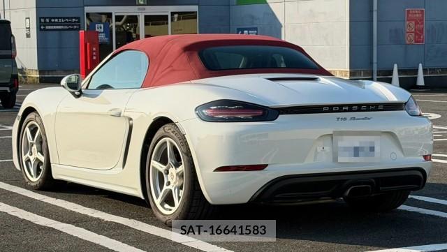 Porsche 718 Boxster 2017-07 8855380-13