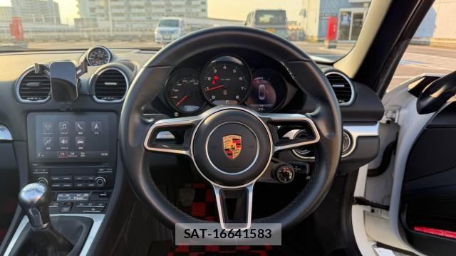 Porsche 718 Boxster 2017-07 8855380-16