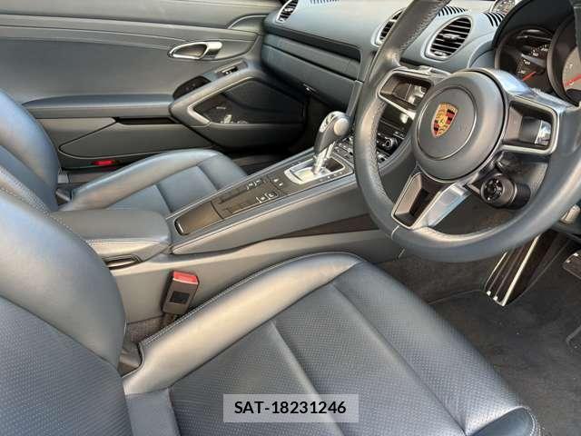 Porsche 718 Cayman 2016-11 8853847-5