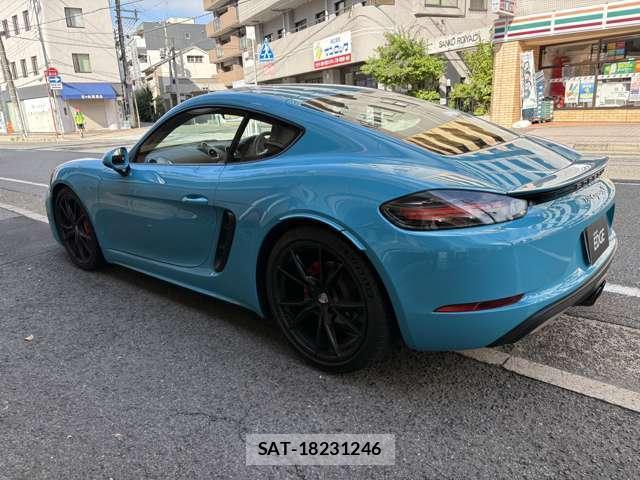 Porsche 718 Cayman 2016-11 8853847-9