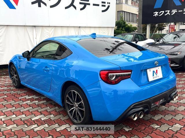 Toyota 86 2018-06 8854454-3