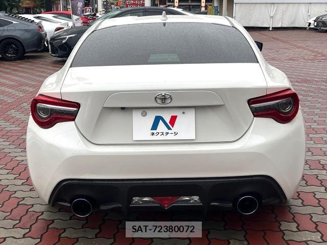 Toyota 86 2018-09 8854456-14