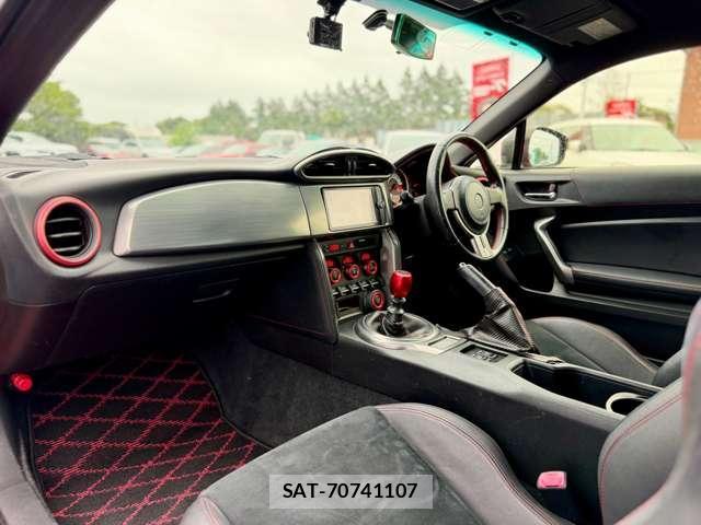 Toyota 86 2013-11 8854920-10