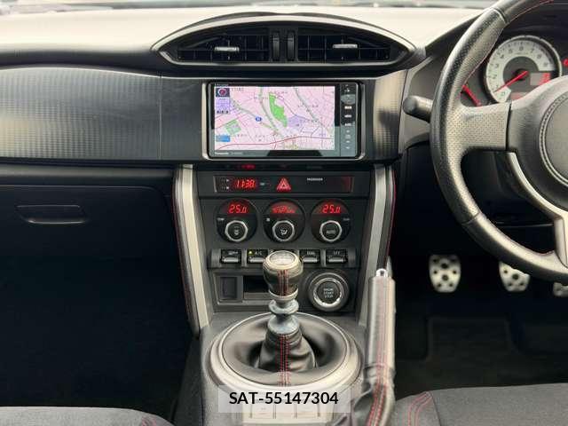 Toyota 86 2013-03 8854922-11