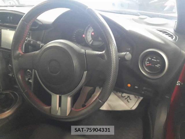 Toyota 86 2012-08 8855884-4