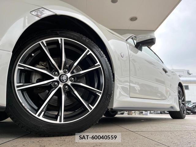 Toyota 86 2020-03 8856206-12