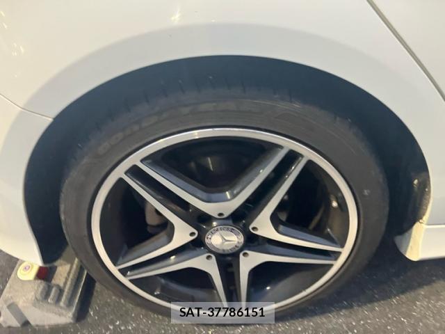 Mercedes Benz A-CLASS 2013-12 8853871-3