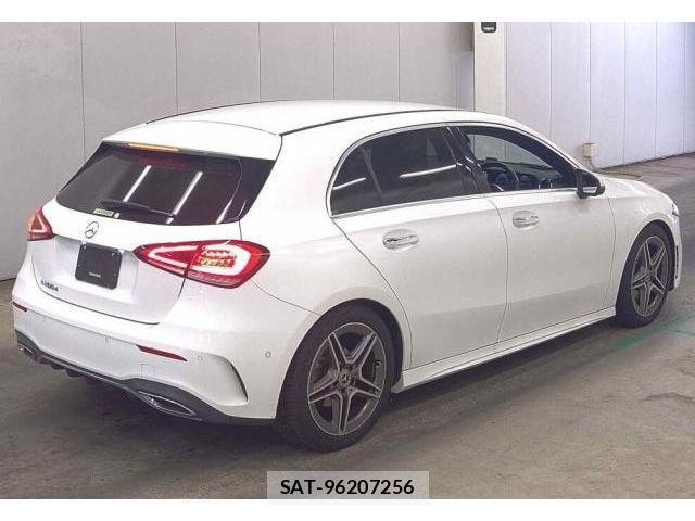 Mercedes Benz A-CLASS 2019-07 8854947-1