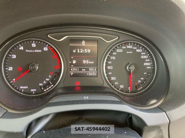 Audi E-TRON 2016-02 8855257-11