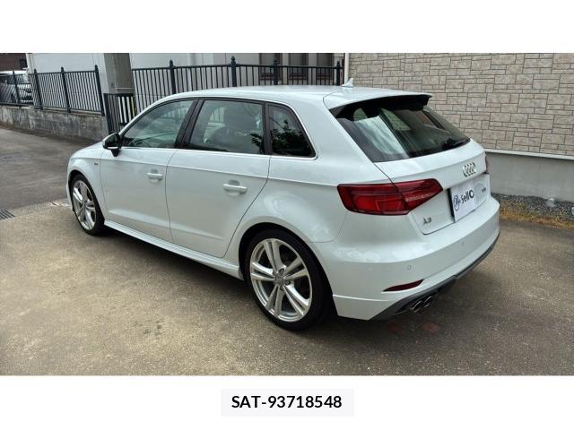 Audi A3 2017-03 8854916-12