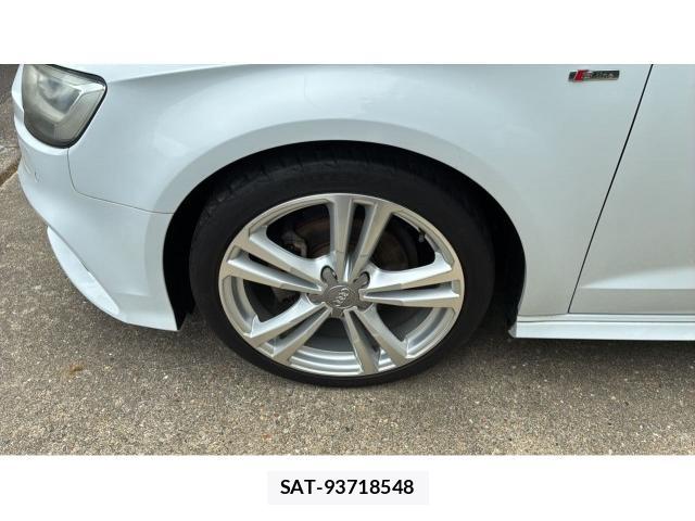 Audi A3 2017-03 8854916-8